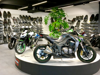 Garages motos et vélos